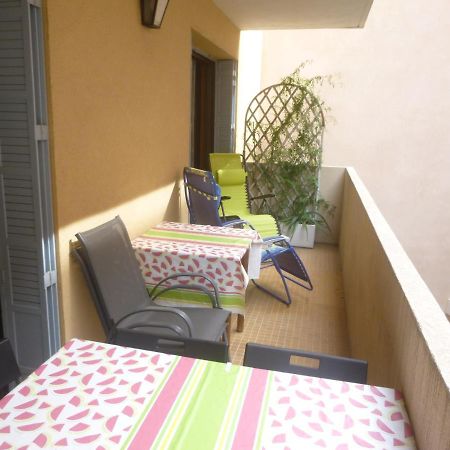 SANARY - Zone piétonne - GARAGE - CLIM - 2 chambres 4 à 6 personnes - WIFI Extérieur photo