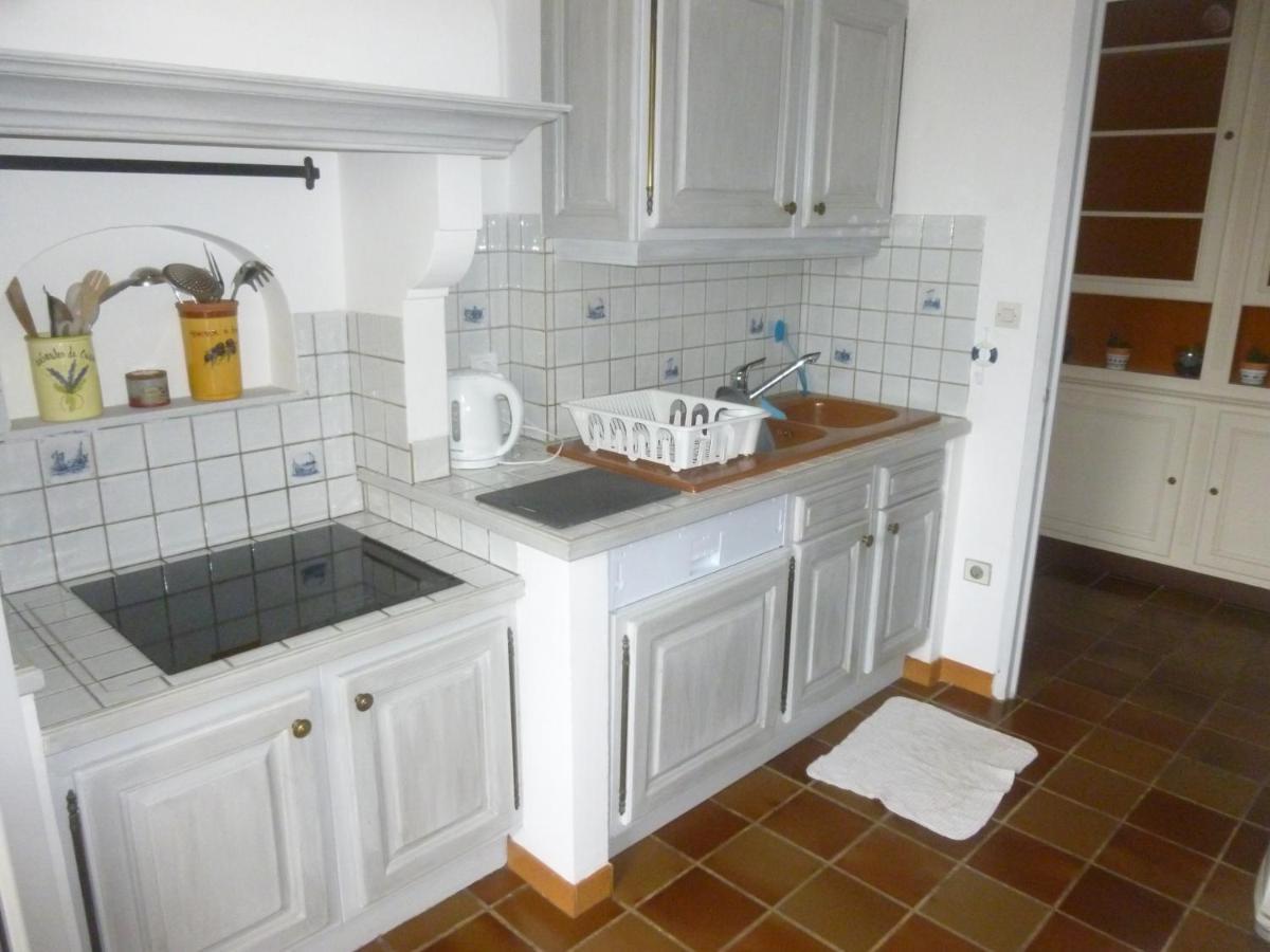 SANARY - Zone piétonne - GARAGE - CLIM - 2 chambres 4 à 6 personnes - WIFI Extérieur photo