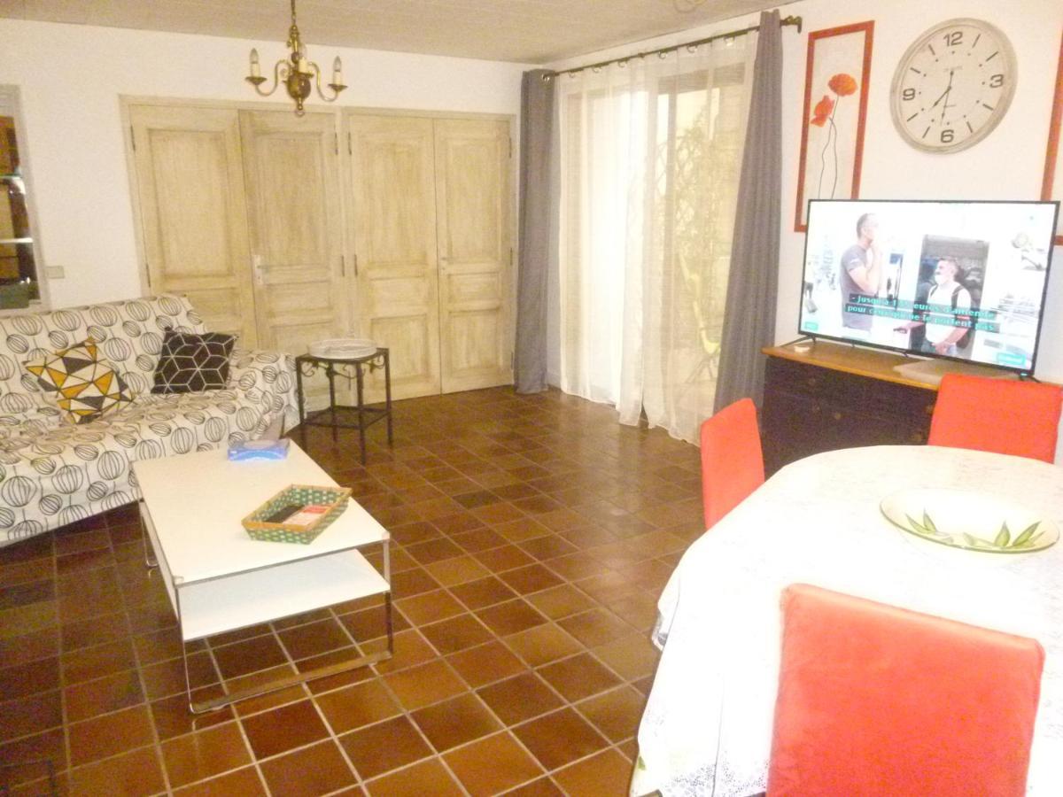 SANARY - Zone piétonne - GARAGE - CLIM - 2 chambres 4 à 6 personnes - WIFI Extérieur photo