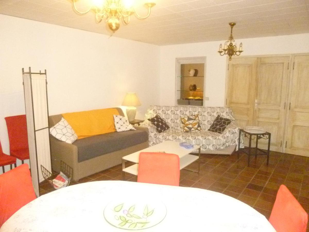 SANARY - Zone piétonne - GARAGE - CLIM - 2 chambres 4 à 6 personnes - WIFI Extérieur photo